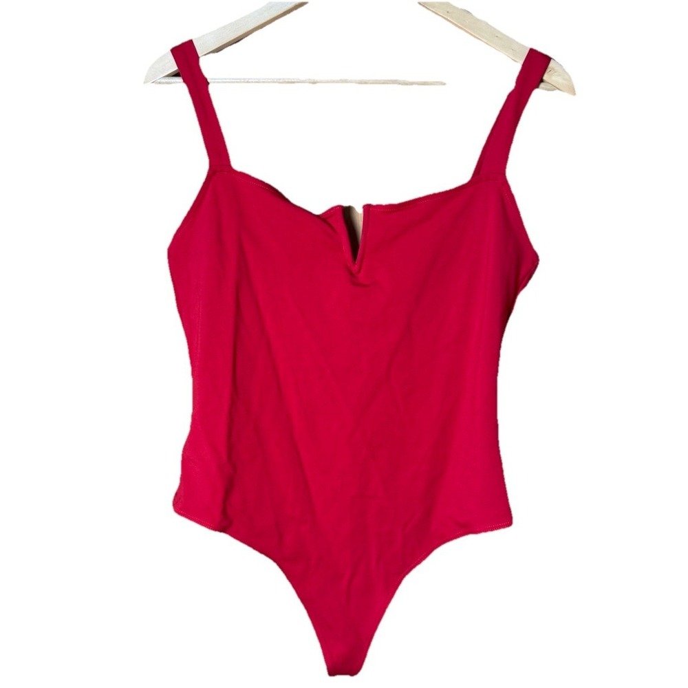 Babaton‎ Notch Red Tank Body Suit Women's Size Large Shapewear EUC